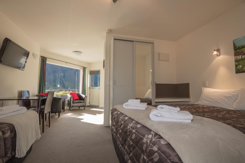 Caples Court Motel & Apartments Queenstown Exteriér fotografie