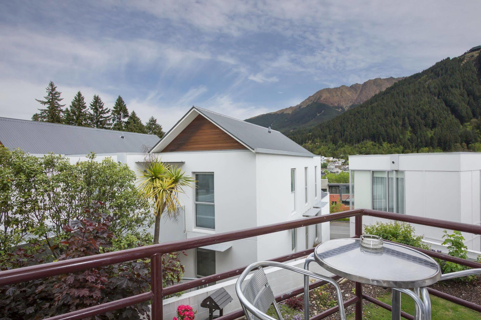 Caples Court Motel & Apartments Queenstown Exteriér fotografie